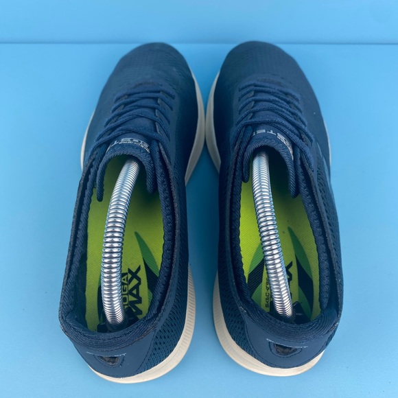 Skechers GoGa  Max slip ons - Picture 6 of 10